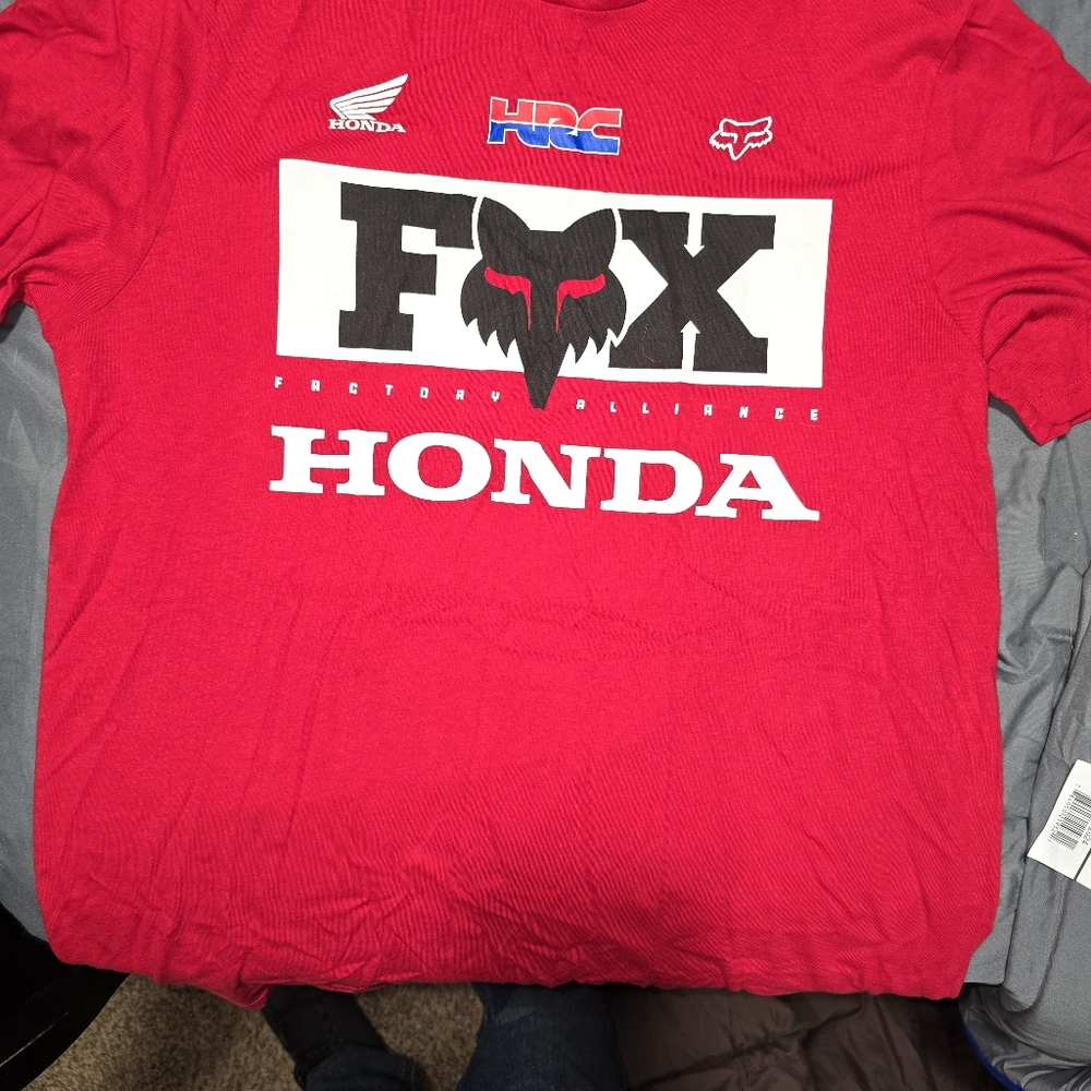 Men's fox, honda racing  shirt.